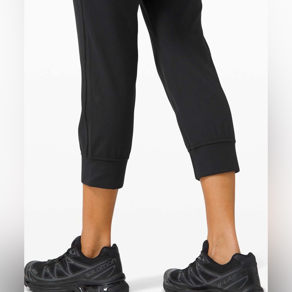 Lululemon Ready to Rulu Jogger Crop - Picture 4 of 10